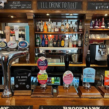 Spread Eagle Inn Stourton Екстериор снимка